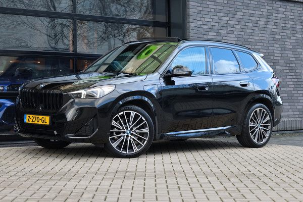 BMW X1 xDrive30e | M-SPORT | NAP! | PANO | H/K AUDIO | HUD | MEMORY | 20'' | KEYLESS | LED ADAPTIEF |