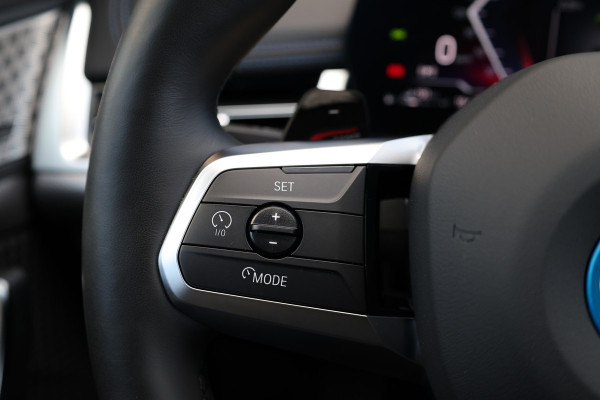 BMW X1 xDrive30e | M-SPORT | NAP! | PANO | H/K AUDIO | HUD | MEMORY | 20'' | KEYLESS | LED ADAPTIEF |