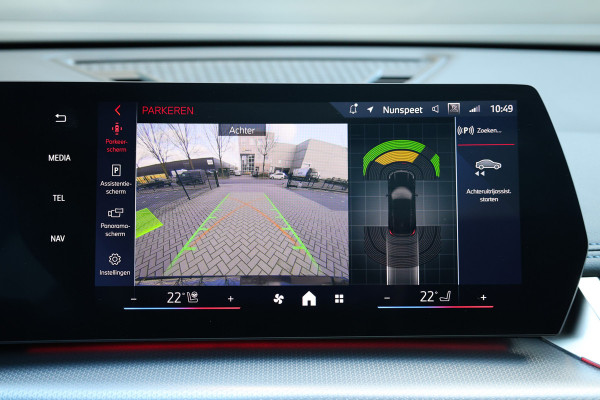 BMW X1 xDrive30e | M-SPORT | NAP! | PANO | H/K AUDIO | HUD | MEMORY | 20'' | KEYLESS | LED ADAPTIEF |