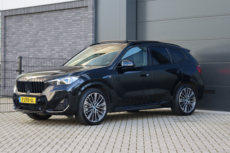 BMW X1 xDrive30e | M-SPORT | NAP! | PANO | H/K AUDIO | HUD | MEMORY | 20'' | KEYLESS | LED ADAPTIEF |