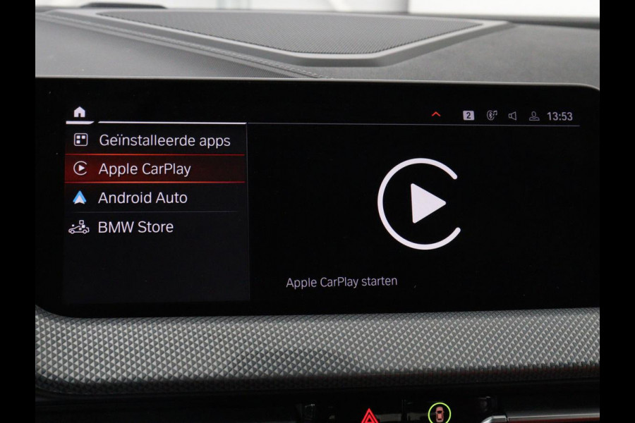 BMW 1-serie 118i High Executive | Sport Line | Panoramadak | Leder | Stoelverwarming | Keyless | Live Cockpit | Carplay | Sportstoelen | Navigatie | Spiegel Pakket | Parkeerhulp | Climate control