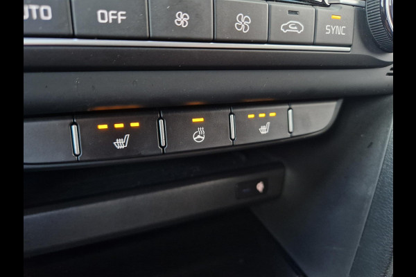 Kia Ceed 1.0 T-GDi MHEV Design Edition Automaat | JBL | Key-Less | Stoelverwarming | Dodehoek | PDC | LED |