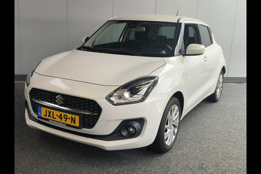 Suzuki Swift 1.2 Select Smart Hybrid uit 2023 Rijklaar + 12 maanden Bovag-garantie Henk Jongen Auto's in Helmond,  al 50 jaar service zoals 't hoort!