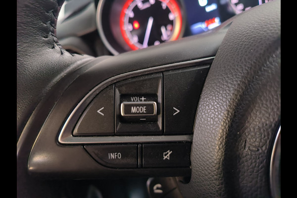 Suzuki Swift 1.2 Select Smart Hybrid uit 2023 Rijklaar + 12 maanden Bovag-garantie Henk Jongen Auto's in Helmond,  al 50 jaar service zoals 't hoort!