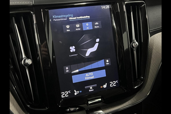 Volvo XC60 2.0 T8 Twin Engine AWD Momentum Pro Trekhaak | Massage | Stoelventilatie | Open dak | Stoelverwarming | Achteruitrij camera | Memory | Carplay | Leder