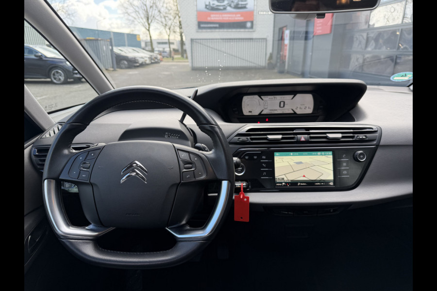 Citroën C4 Picasso 130pk Selection (Trekhaak - Automatische Airco - Navigatie - Apple Carplay - Parkeersensoren)