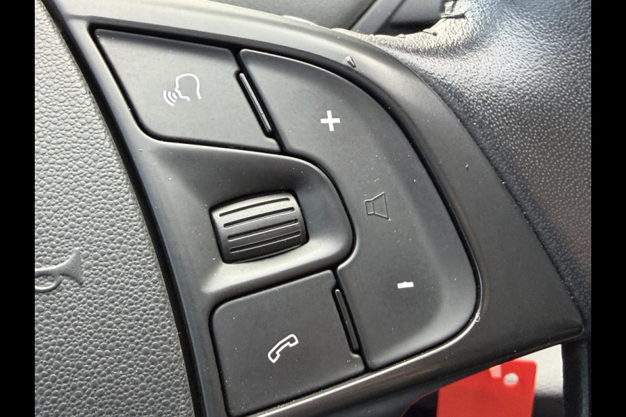 Citroën C4 Picasso 130pk Selection (Trekhaak - Automatische Airco - Navigatie - Apple Carplay - Parkeersensoren)