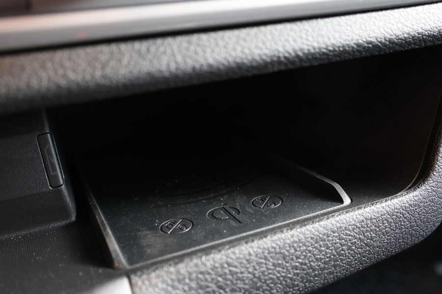 Peugeot Expert 2.0 BlueHDi 180 L3 DC | Dubbel Cabine | LED | CarPlay | Camera | Navigatie | AV EDITION | L+R Schuifdeur | Stuur- en stoelverwarming | DAB | 5-Zitter | BPM Vrij