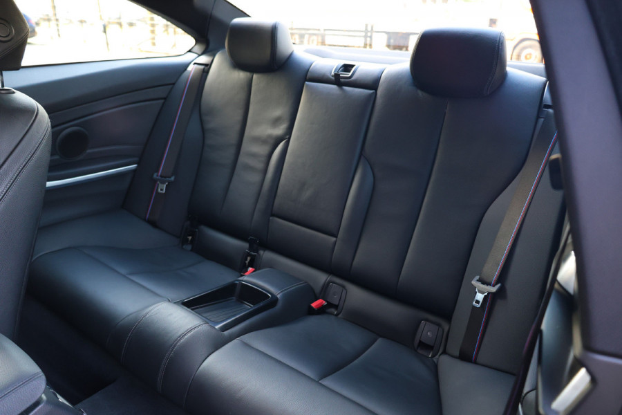 BMW 4 Serie Coupé 420i High Executive | M-SPORT | NAP | HUD | ADAPTIVE LED | LEDER | HIFI AUDIO |