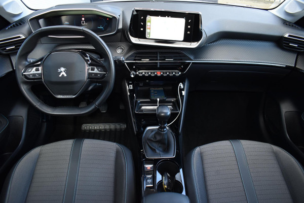 Peugeot 208 1.2 PureTech 100PK Allure Pack | Carplay | Camera | Adapt. Cruise | 3D Dash | Stoelverw. | Incl. garantie