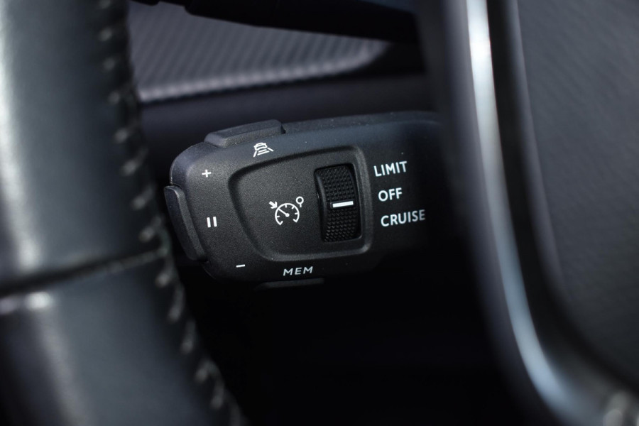 Peugeot 208 1.2 PureTech 100PK Allure Pack | Carplay | Camera | Adapt. Cruise | 3D Dash | Stoelverw. | Incl. garantie