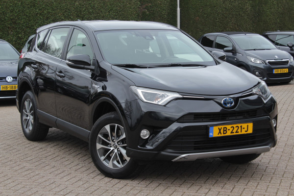 Toyota RAV4 2.5 Hybrid Dynamic / Camera / Navigatie / Cruise Control / 2e Eigenaar / Compleet dealer onderhouden