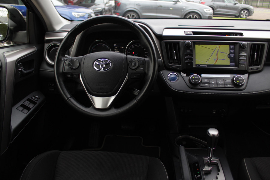Toyota RAV4 2.5 Hybrid Dynamic / Camera / Navigatie / Cruise Control / 2e Eigenaar / Compleet dealer onderhouden