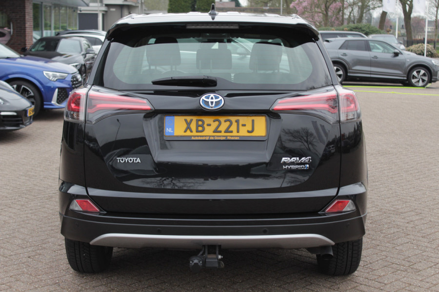 Toyota RAV4 2.5 Hybrid Dynamic / Camera / Navigatie / Cruise Control / 2e Eigenaar / Compleet dealer onderhouden