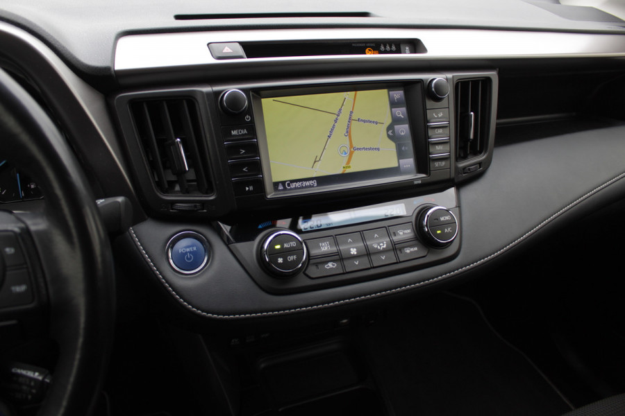 Toyota RAV4 2.5 Hybrid Dynamic / Camera / Navigatie / Cruise Control / 2e Eigenaar / Compleet dealer onderhouden