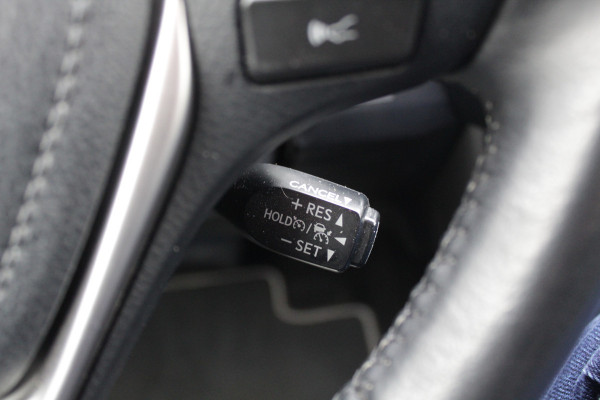 Toyota RAV4 2.5 Hybrid Dynamic / Camera / Navigatie / Cruise Control / 2e Eigenaar / Compleet dealer onderhouden