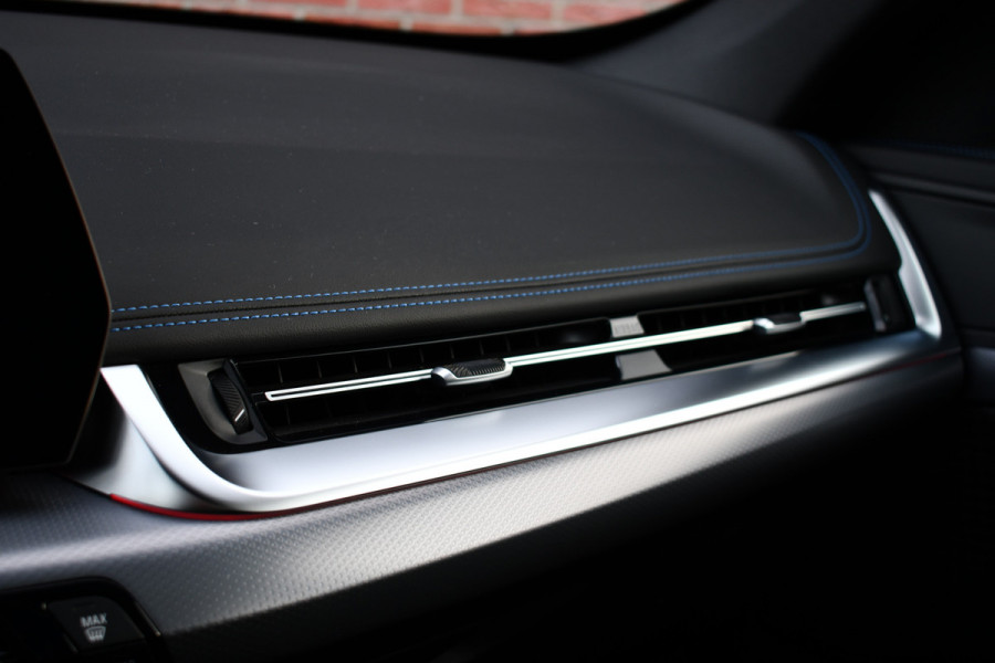 BMW X1 sDrive18i M-Sport Camera ACC-voorber Shadowline Adp-onderstel