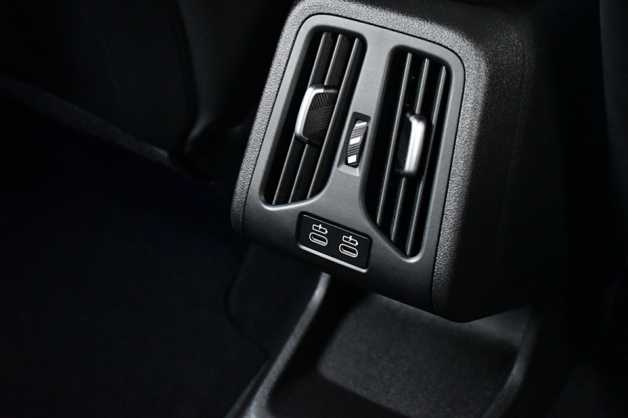 BMW X1 sDrive18i M-Sport Camera ACC-voorber Shadowline Adp-onderstel