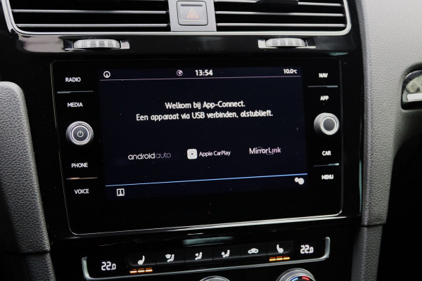 Volkswagen Golf Variant 1.5 TSI 150 PK Automaat Highline R-Line Business, Massage, Carplay, Trekhaak