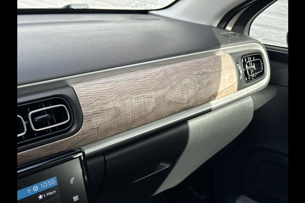Citroën C3 1.2 PureTech C-Series 110pk Cruise Clima Carplay Navigatie Verwarmde stoelen