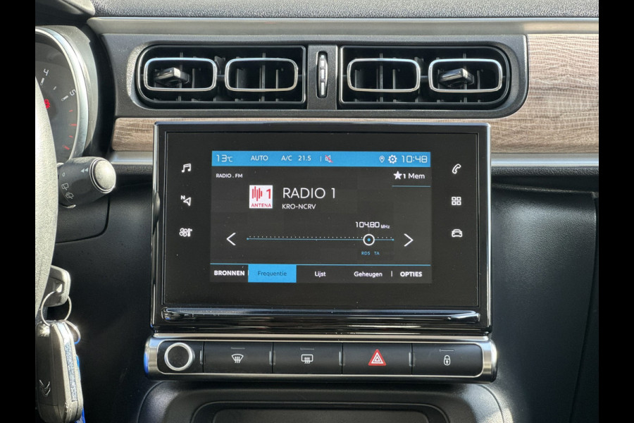 Citroën C3 1.2 PureTech C-Series 110pk Cruise Clima Carplay Navigatie Verwarmde stoelen