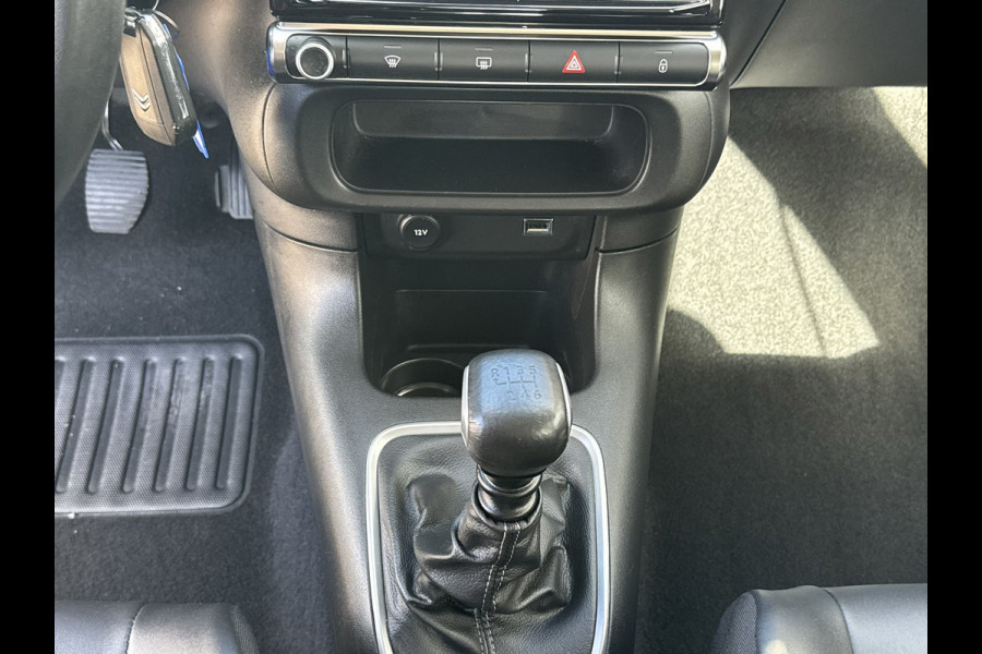 Citroën C3 1.2 PureTech C-Series 110pk Cruise Clima Carplay Navigatie Verwarmde stoelen