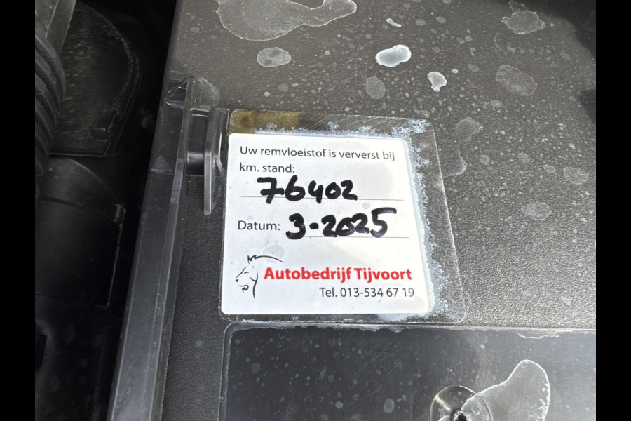 Citroën C3 1.2 PureTech C-Series 110pk Cruise Clima Carplay Navigatie Verwarmde stoelen