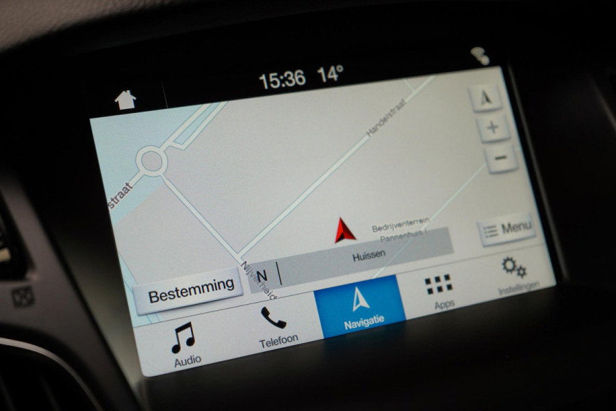 Ford FOCUS Wagon 1.5 150pk Titanium Automaat | Winterpack | Trekhaak | All-seasonbanden | Keyless | Cruise control | Apple Carplay