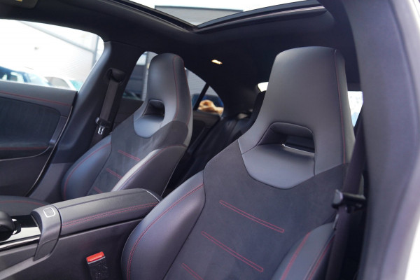 Mercedes-Benz CLA-Klasse 250 e Business Solution AMG Limited | Panorama | Sfeerverlichting LED | Camera | Leder/Alcantara | Trekha