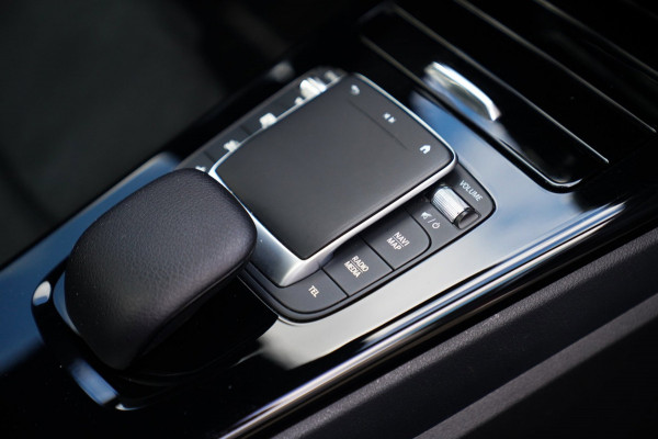 Mercedes-Benz CLA-Klasse 250 e Business Solution AMG Limited | Panorama | Sfeerverlichting LED | Camera | Leder/Alcantara | Trekha