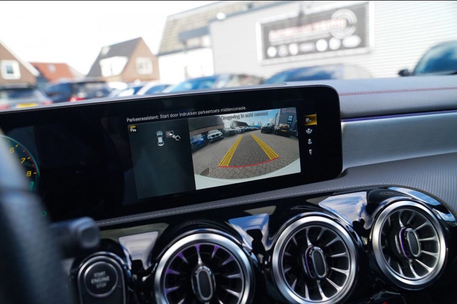 Mercedes-Benz CLA-Klasse 250 e Business Solution AMG Limited | Panorama | Sfeerverlichting LED | Camera | Leder/Alcantara | Trekha