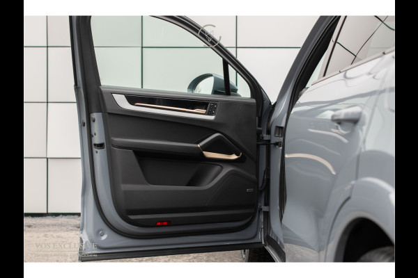 Porsche Cayenne 3.0 E-Hybrid SportDesign|Passenger Display|21''|Luchtvering|HUD|ACC|Bose|18-voudig|Panorama|Stoelkoeling