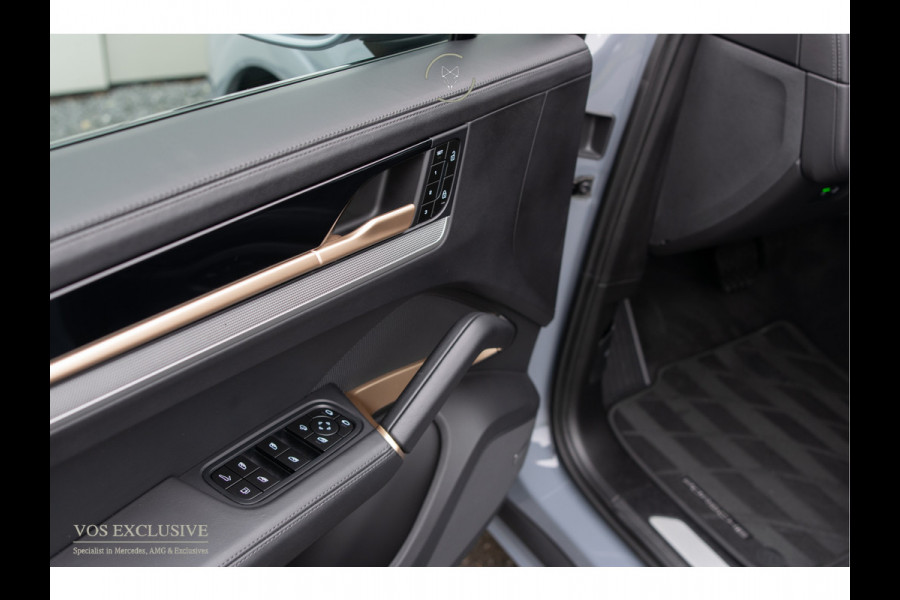 Porsche Cayenne 3.0 E-Hybrid SportDesign|Passenger Display|21''|Luchtvering|HUD|ACC|Bose|18-voudig|Panorama|Stoelkoeling