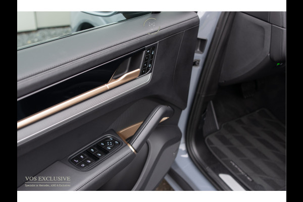Porsche Cayenne 3.0 E-Hybrid SportDesign|Passenger Display|21''|Luchtvering|HUD|ACC|Bose|18-voudig|Panorama|Stoelkoeling