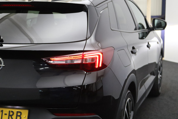 Opel Grandland X 1.6 Turbo Hybrid4 300 PK Ultimate, Trekhaak, 360 Camera, Leder, Stoelkoeling & Verwarming, 19" LM,