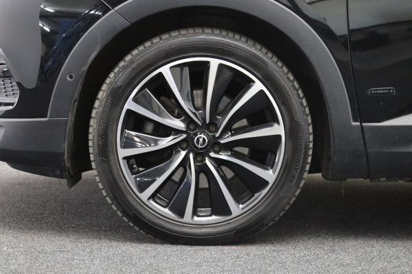 Opel Grandland X 1.6 Turbo Hybrid4 300 PK Ultimate, Trekhaak, 360 Camera, Leder, Stoelkoeling & Verwarming, 19" LM,