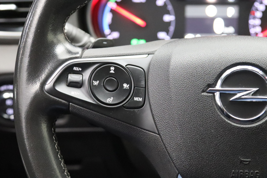 Opel Grandland X 1.6 Turbo Hybrid4 300 PK Ultimate, Trekhaak, 360 Camera, Leder, Stoelkoeling & Verwarming, 19" LM,