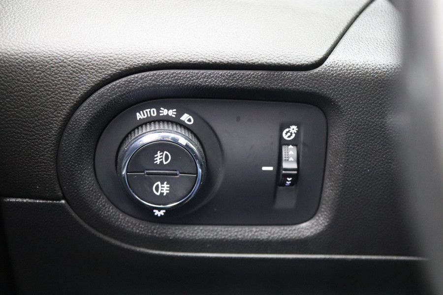 Opel Grandland X 1.6 Turbo Hybrid4 300 PK Ultimate, Trekhaak, 360 Camera, Leder, Stoelkoeling & Verwarming, 19" LM,