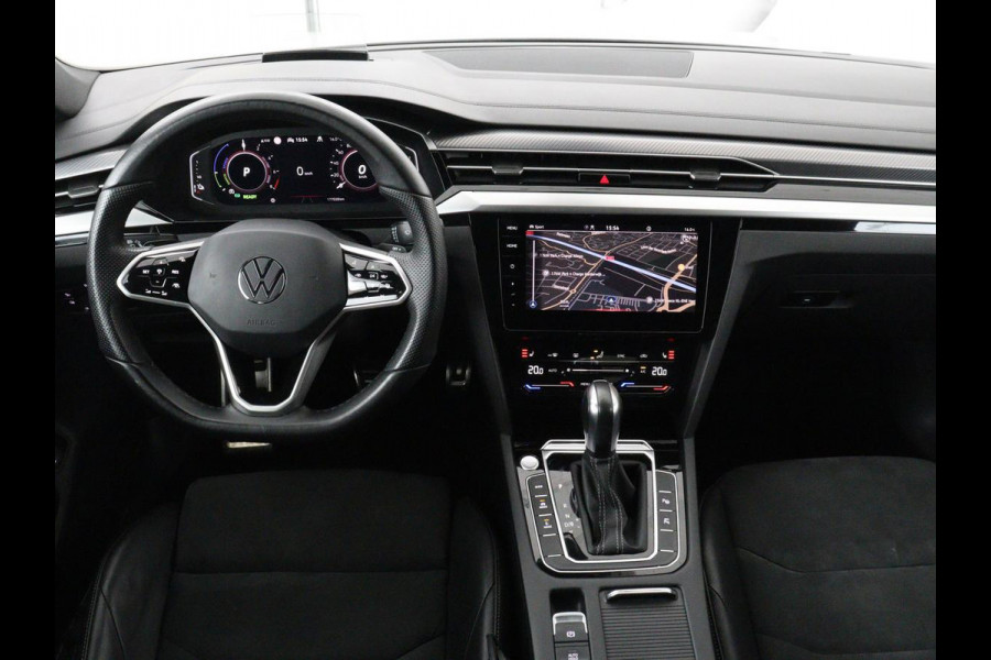 Volkswagen Arteon 1.4 TSI eHybrid R-Line | Head-Up | 360 Camera | Stoelverwarming | Leder/Alcantara | Carplay | Massage | Achterbankverwarming | Virtual Cockpit | LED Plus | Navigatie | PHEV | Plug In