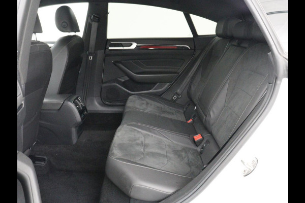 Volkswagen Arteon 1.4 TSI eHybrid R-Line | Head-Up | 360 Camera | Stoelverwarming | Leder/Alcantara | Carplay | Massage | Achterbankverwarming | Virtual Cockpit | LED Plus | Navigatie | PHEV | Plug In