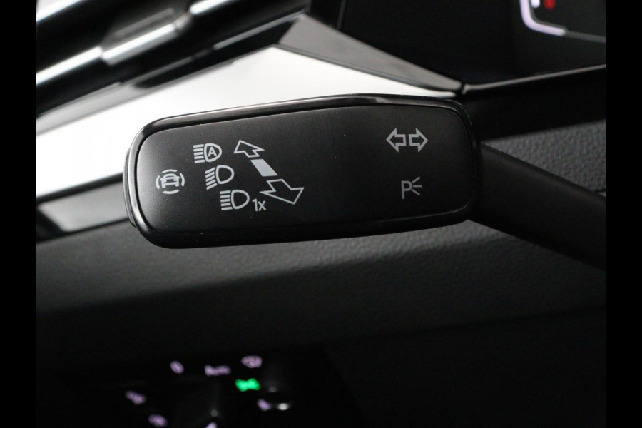 Volkswagen Arteon 1.4 TSI eHybrid R-Line | Head-Up | 360 Camera | Stoelverwarming | Leder/Alcantara | Carplay | Massage | Achterbankverwarming | Virtual Cockpit | LED Plus | Navigatie | PHEV | Plug In