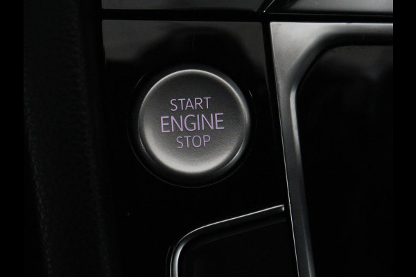 Volkswagen Arteon 1.4 TSI eHybrid R-Line | Head-Up | 360 Camera | Stoelverwarming | Leder/Alcantara | Carplay | Massage | Achterbankverwarming | Virtual Cockpit | LED Plus | Navigatie | PHEV | Plug In