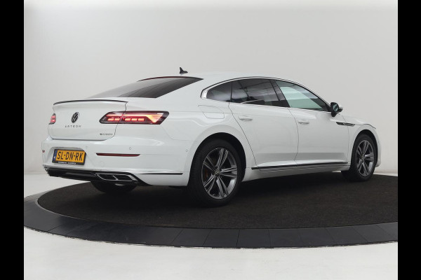 Volkswagen Arteon 1.4 TSI eHybrid R-Line | Head-Up | 360 Camera | Stoelverwarming | Leder/Alcantara | Carplay | Massage | Achterbankverwarming | Virtual Cockpit | LED Plus | Navigatie | PHEV | Plug In