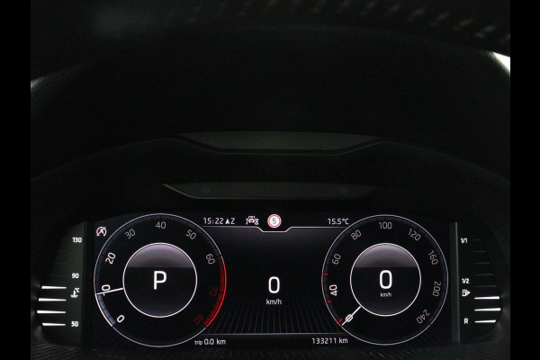 Škoda Kamiq 1.0 TSI Business Edition | Stoelverwarming | Carplay | Navigatie | Keyless | Virtual Cockpit | Full LED | Parkeerhulp | Climate control | Cruise control | Bluetooth