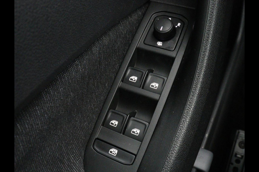 Škoda Kamiq 1.0 TSI Business Edition | Stoelverwarming | Carplay | Navigatie | Keyless | Virtual Cockpit | Full LED | Parkeerhulp | Climate control | Cruise control | Bluetooth