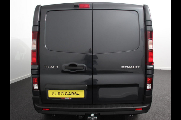 Renault Trafic 2.0 Blue dCi 150PK T30 L2H1 Advance Navigatie Airco Lichtmetalen velgen Betimmering Trekhaak Camera Parkeer sensoren Dab