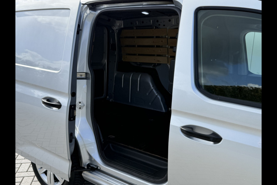 Volkswagen Caddy Cargo 2.0 TDI 102 PK / L1H1 / 1e EIG. / AIRCO / CRUISE / CARPLAY / TREKHAAK / PDC