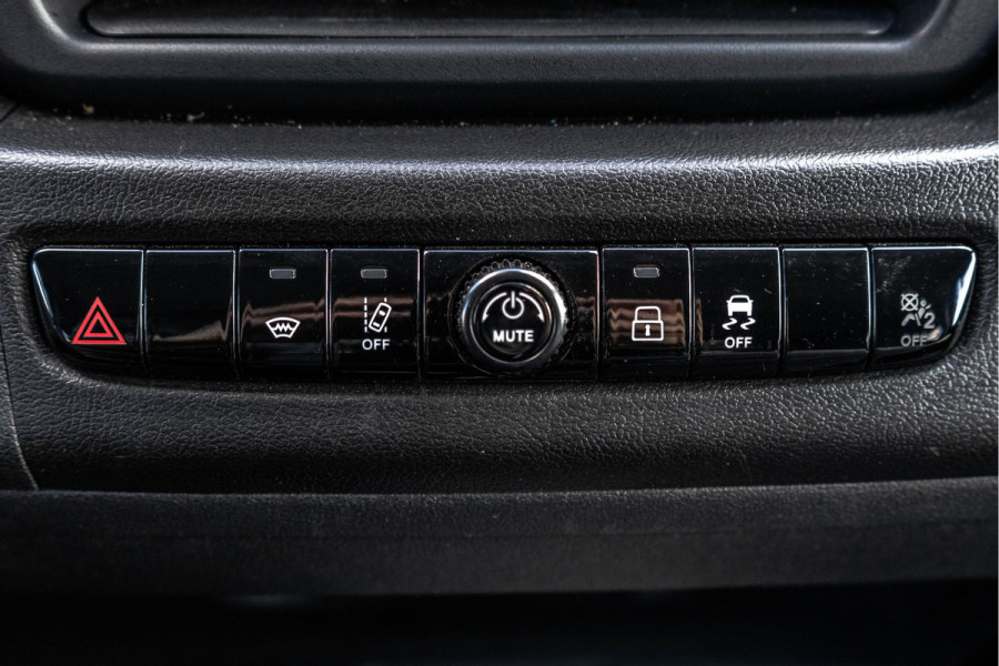 Fiat E-Ducato L3H3 | 110KWH | 279 PK | WLPT 378KM | DC | 5-Persoons | LED | Camera | Carplay | Adapt.Cruise | PDC | Vol opties