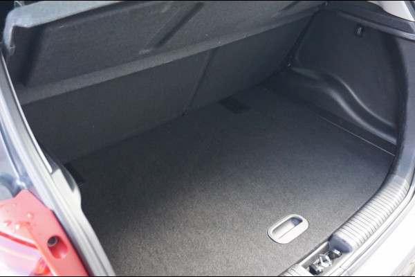 Kia Venga 125PK Edition AUTOMAAT | TREKHAAK | CAMERA | EL. CLIMATE