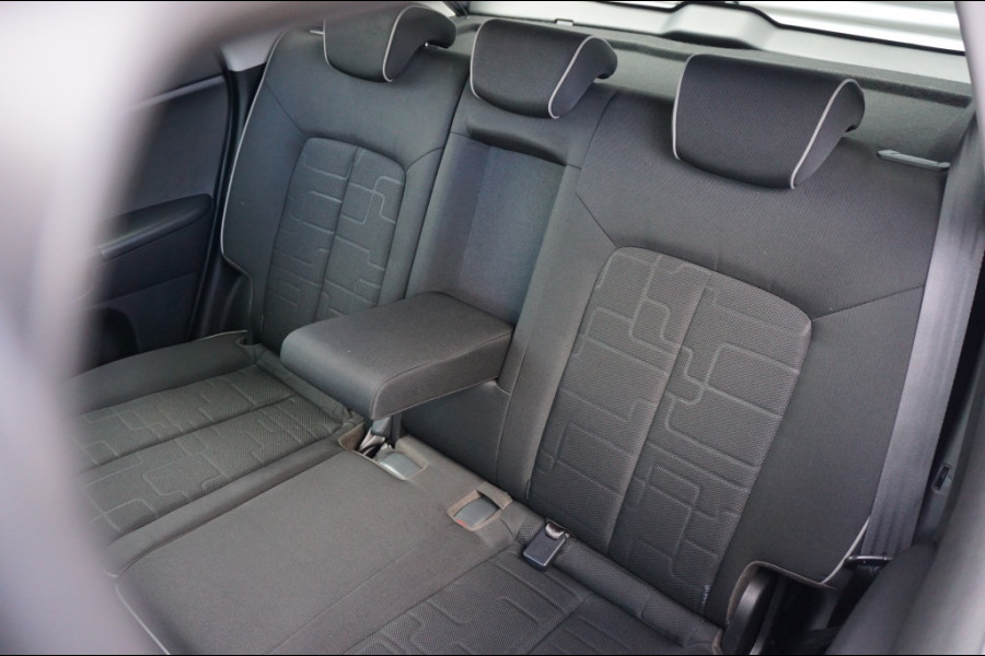 Kia Venga 125PK Edition AUTOMAAT | TREKHAAK | CAMERA | EL. CLIMATE